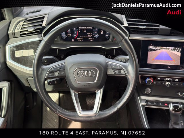 Used 2020 Audi Q3 2.0T Premium w/ Convenience Package AWD/4WD image 10