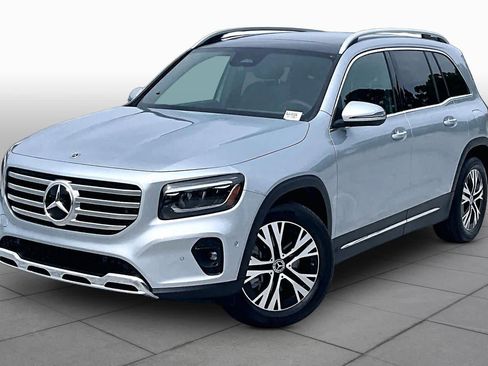 Used 2025 Mercedes-Benz GLB 250 image 1