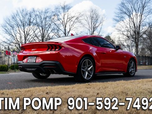 Used 2024 Ford Mustang GT Premium image 5