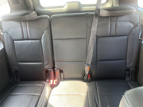 Used 2023 Chevrolet Suburban RST w/ Luxury Package image 11