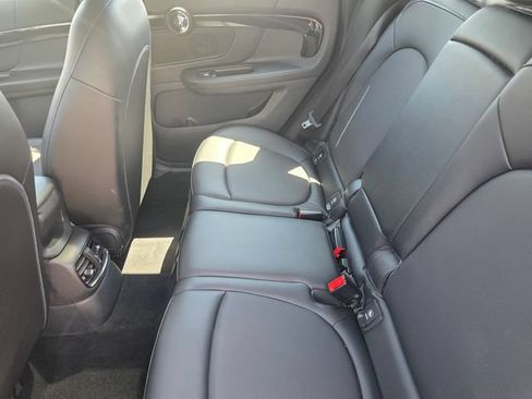 Used 2017 MINI Cooper Countryman FWD image 9