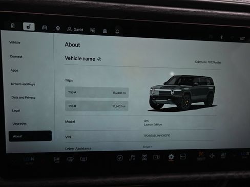 Used 2022 Rivian R1S Launch Edition Quad AWD/4WD image 13