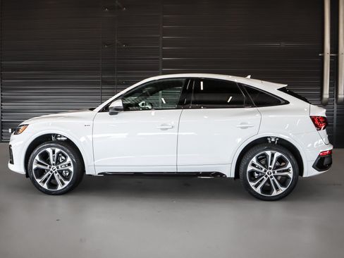 Used 2023 Audi Q5 2.0T Premium Plus w/ Premium Plus Package AWD/4WD image 14