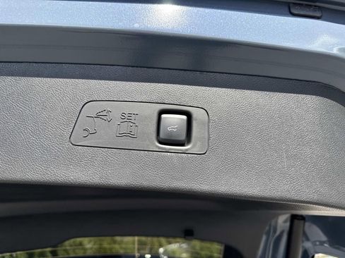 New 2026 Lincoln Corsair Premiere image 12