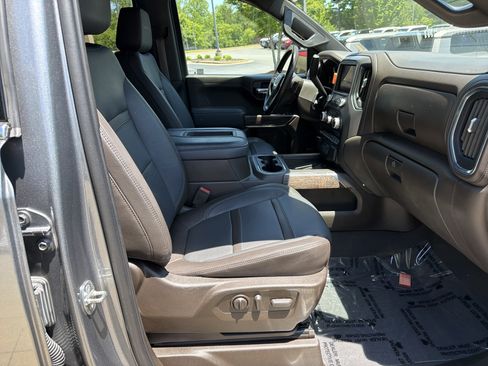 Used 2022 GMC Sierra 1500 Denali w/ Denali Premium Package AWD/4WD image 13