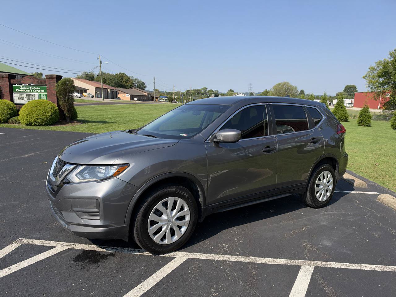 Used 2020 Nissan Rogue S AWD/4WD image 3