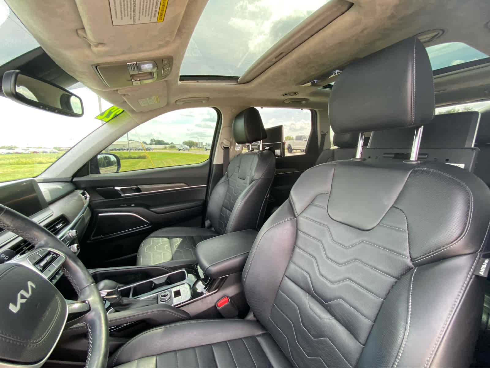 Used 2022 Kia Telluride SX w/ SX Prestige Package AWD/4WD image 22