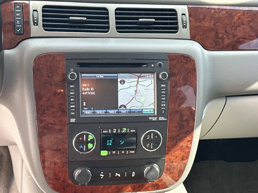 Used 2014 Chevrolet Tahoe LTZ AWD/4WD image 19