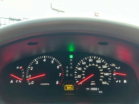 Used 2002 Lexus LS 430 RWD image 24