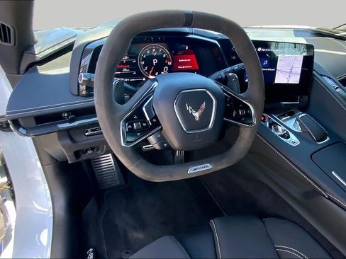 Used 2024 Chevrolet Corvette Z06 RWD image 6