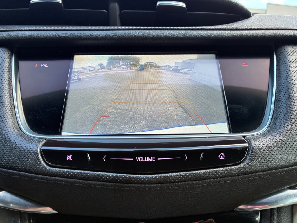 Used 2019 Cadillac XT5 FWD image 9