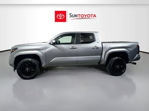 Used 2024 Toyota Tacoma SR5 image 7