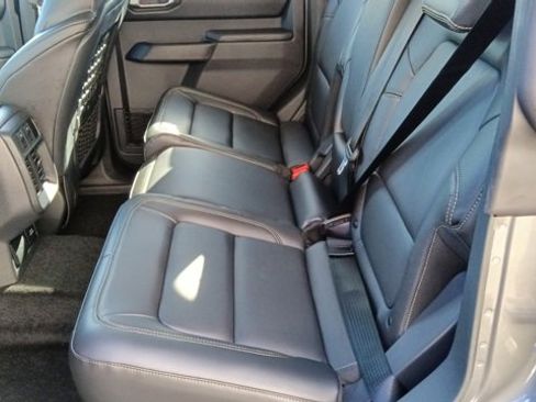 New 2025 Ford Bronco Badlands image 27