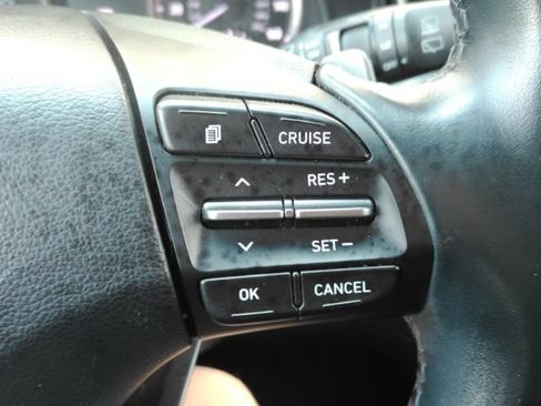 Used 2020 Hyundai Veloster 2.0 Premium FWD image 27