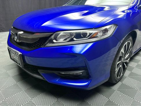 Used 2017 Honda Accord EX image 9