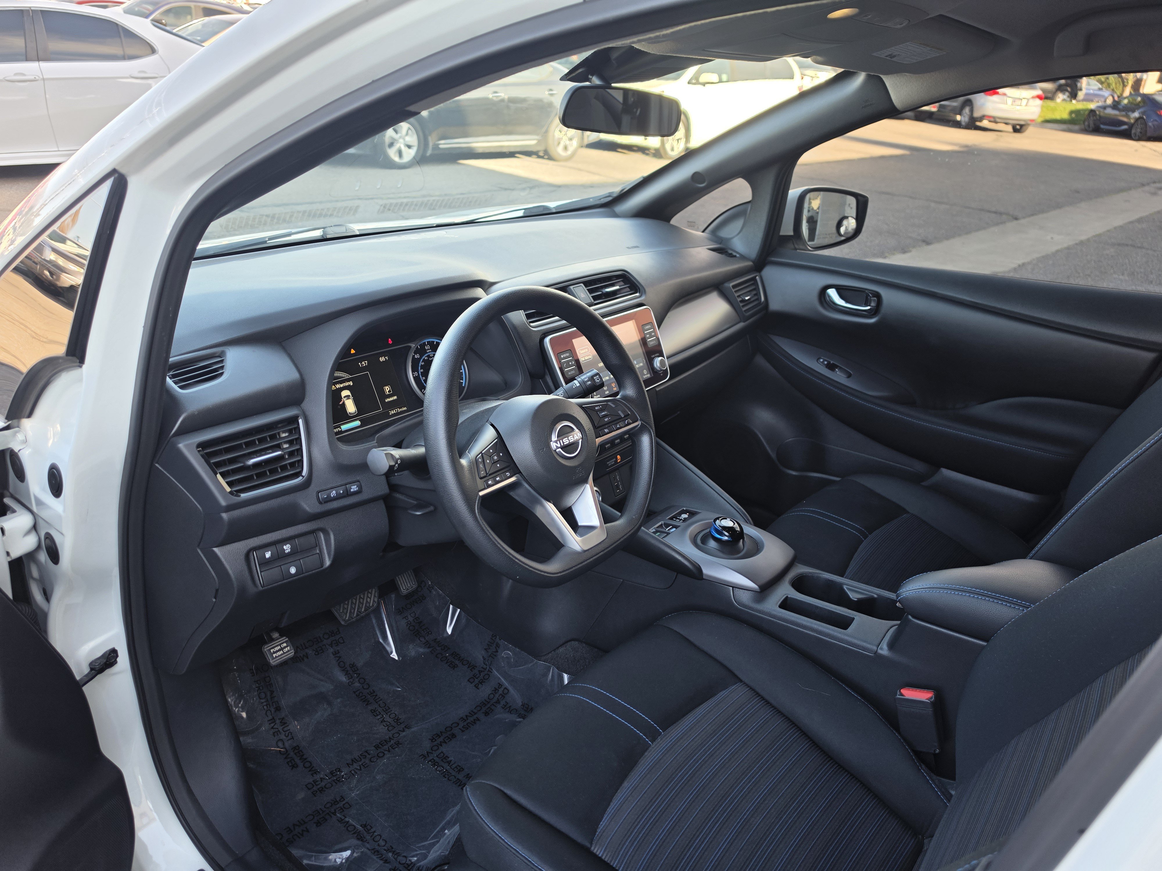 Used 2025 Nissan Leaf S FWD image 10