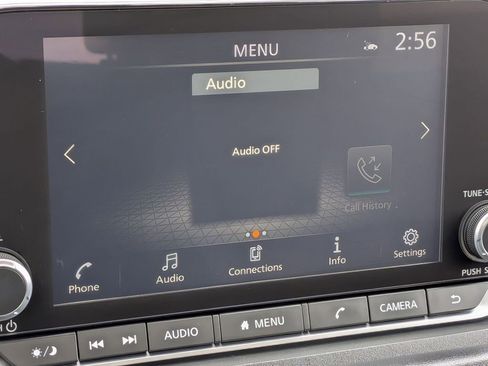 Used 2024 Nissan Rogue SV w/ SV Premium Package FWD image 16