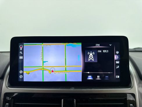 Used 2023 Lexus GX 460 Premium image 25