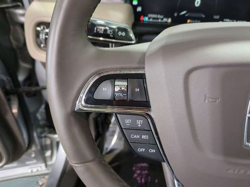 Used 2023 Lincoln Nautilus Reserve image 20