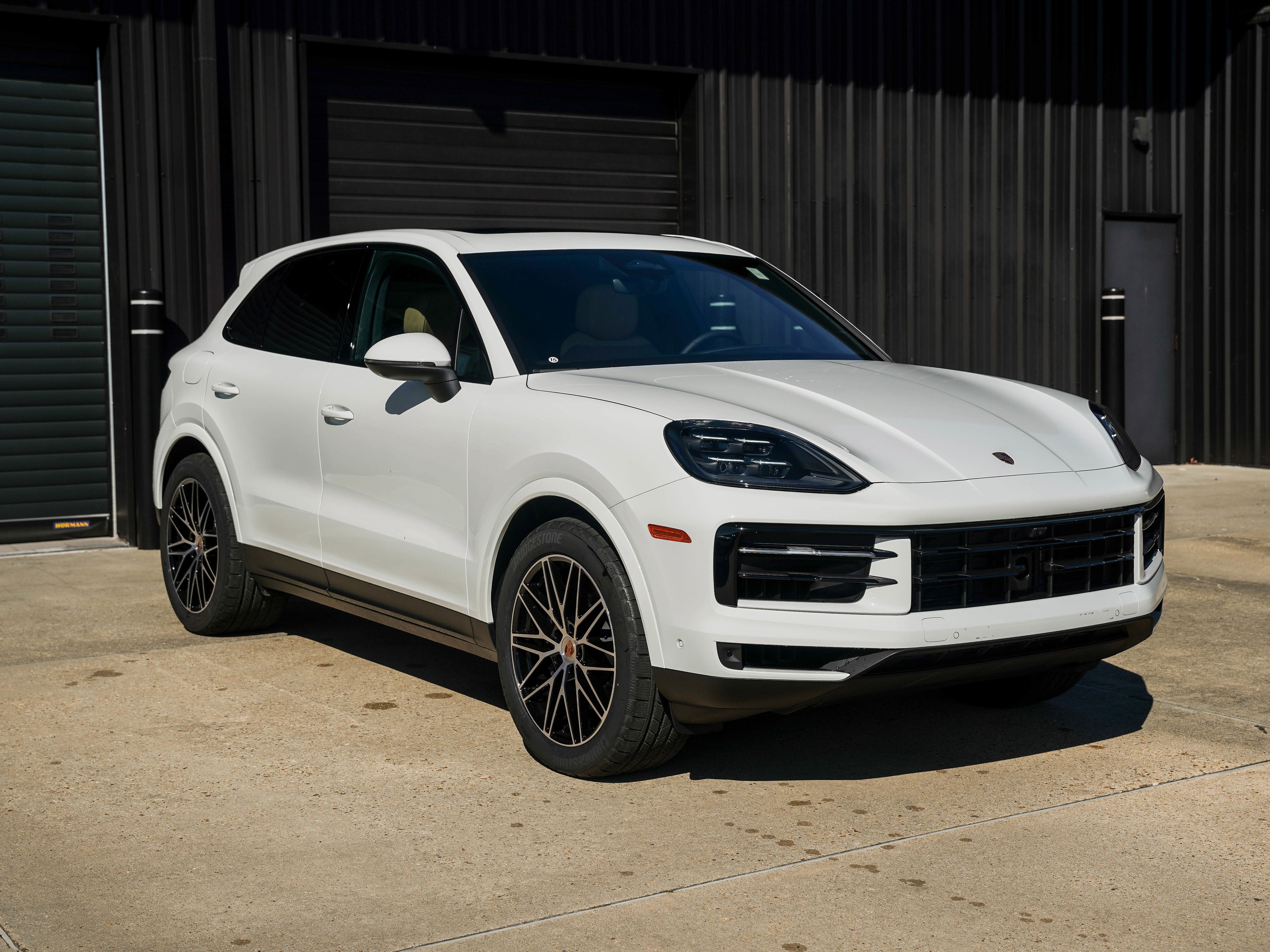 Certified 2026 Porsche Cayenne AWD/4WD image 7