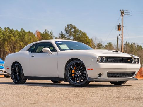 Used 2022 Dodge Challenger GT w/ Plus Package RWD image 2