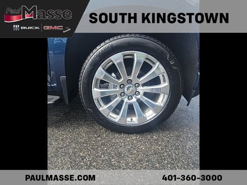 Used 2021 Chevrolet Silverado 1500 High Country w/ Technology Package AWD/4WD image 8