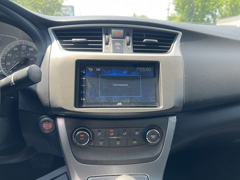 Used 2014 Nissan Sentra SR w/ SR Driver Package FWD image 14