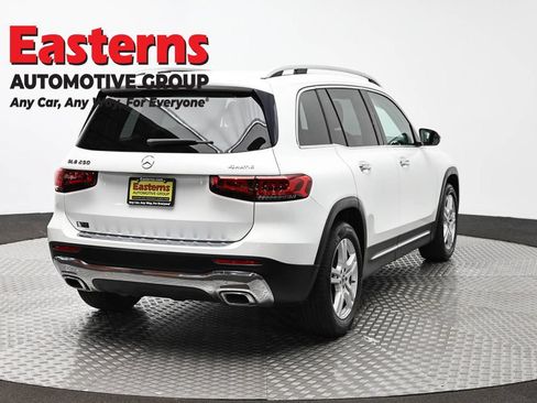 Used 2021 Mercedes-Benz GLB 250 4MATIC image 5
