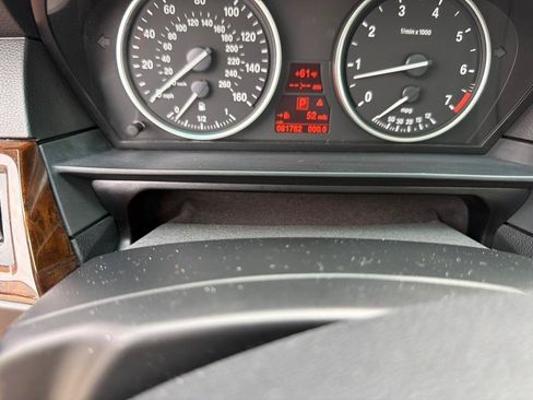 Used 2008 BMW 550i Sedan w/ Cold Weather Pkg RWD image 15