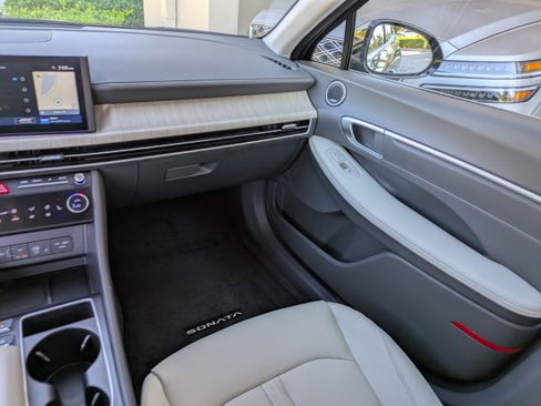 Certified 2024 Hyundai Sonata Limited image 12