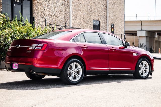 Used 2017 Ford Taurus SEL FWD image 34