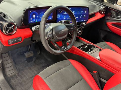 Used 2024 Chevrolet Blazer EV RS AWD/4WD image 3