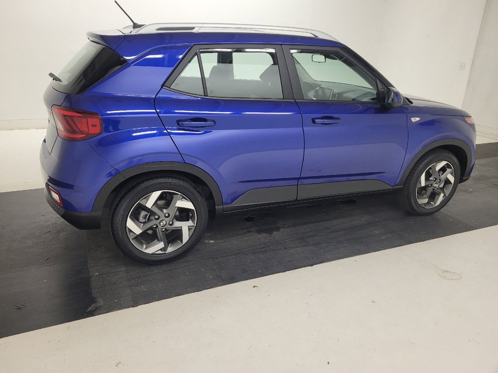 Used 2025 Hyundai Venue SEL FWD image 10