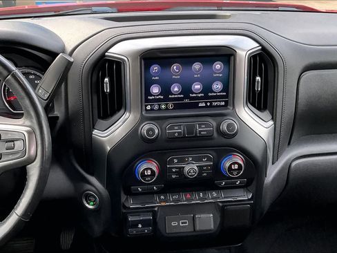 Used 2021 Chevrolet Silverado 1500 LT w/ Z71 Off-Road Package image 8