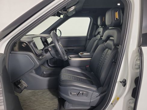 Used 2022 Rivian R1T Launch Edition image 20