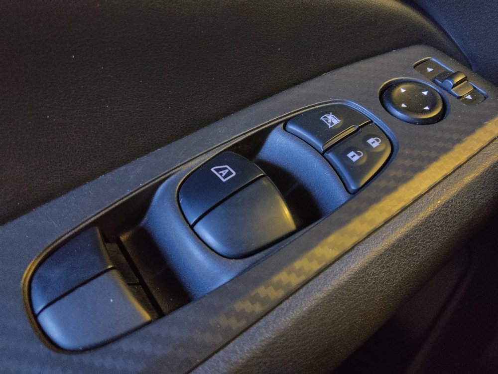 Used 2025 Nissan Altima 2.5 SV FWD image 27