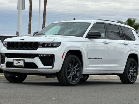 New 2026 Jeep Grand Cherokee L Limited AWD/4WD image 7