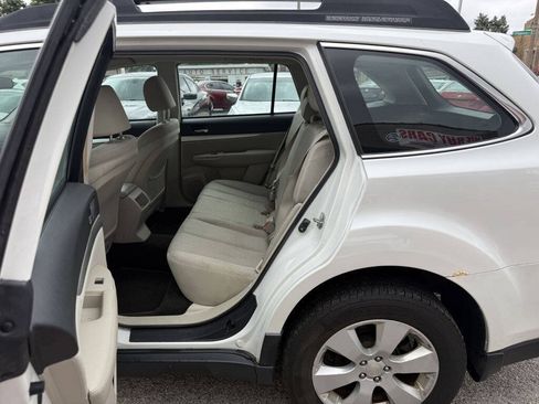 Used 2012 Subaru Outback 2.5i w/ Alloy Wheel Pkg AWD/4WD image 22