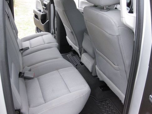 Used 2019 Chevrolet Silverado 1500 Custom w/ Custom Convenience Package image 23