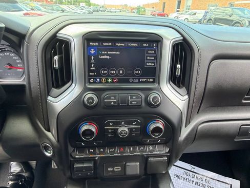Used 2020 Chevrolet Silverado 1500 RST AWD/4WD image 14