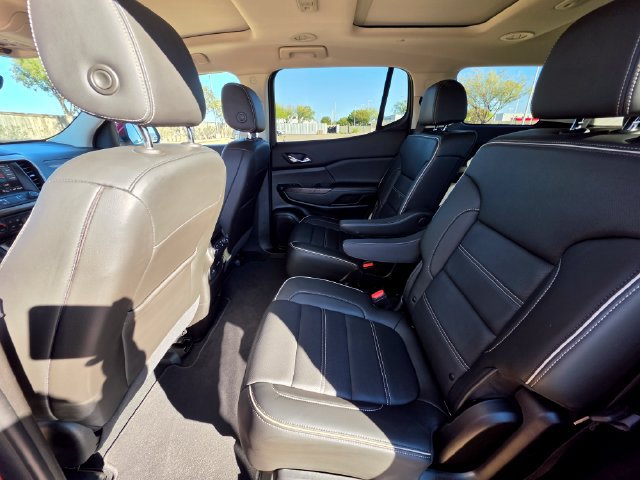Used 2023 GMC Acadia Denali w/ Denali Technology Package FWD image 16
