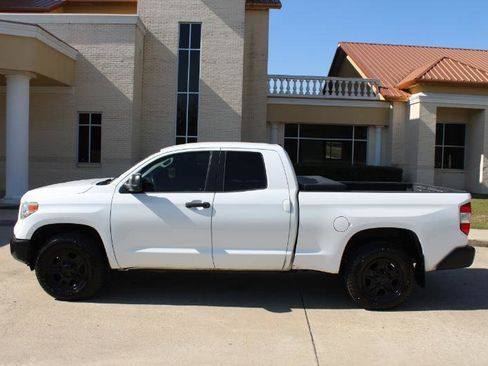 Used 2014 Toyota Tundra SR image 10
