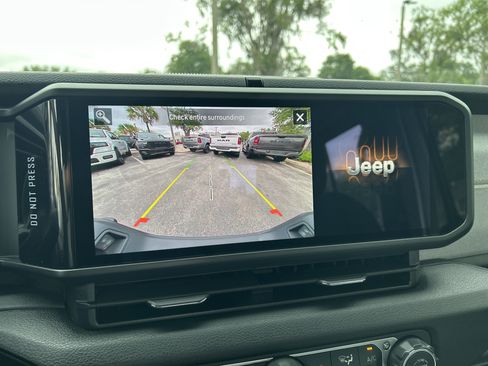 New 2026 Jeep Gladiator Sport AWD/4WD image 28