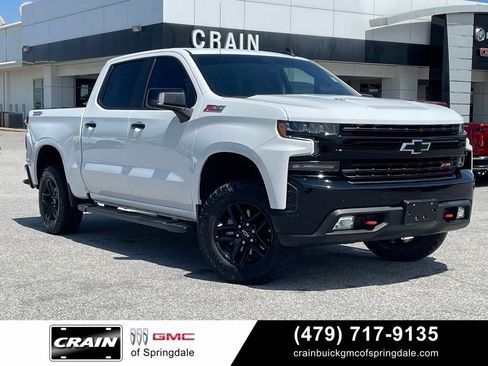 Used 2021 Chevrolet Silverado 1500 LT Trail Boss w/ Convenience Package II AWD/4WD image 1
