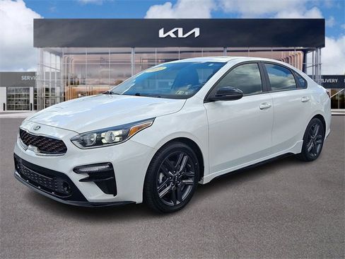 Used 2021 Kia Forte GT-Line w/ GT-Line Premium Package image 3