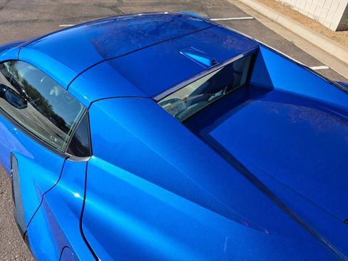 Used 2021 Chevrolet Corvette Stingray Premium Conv w/ Z51 Performance Package image 18