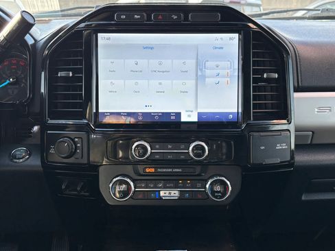Used 2022 Ford F250 Lariat w/ Black Appearance Package AWD/4WD image 37