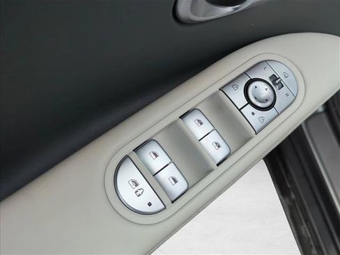 Used 2023 Hyundai Ioniq 5 SEL RWD image 16