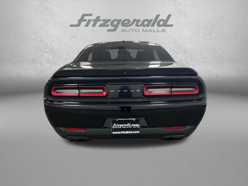 Used 2023 Dodge Challenger R/T RWD image 5