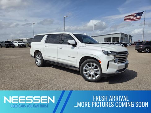 Used 2024 Chevrolet Suburban High Country w/ Premium Package 2 image 1